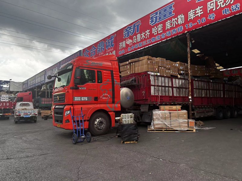 零担物流行业的转型升级:抓住机遇,迎接挑战